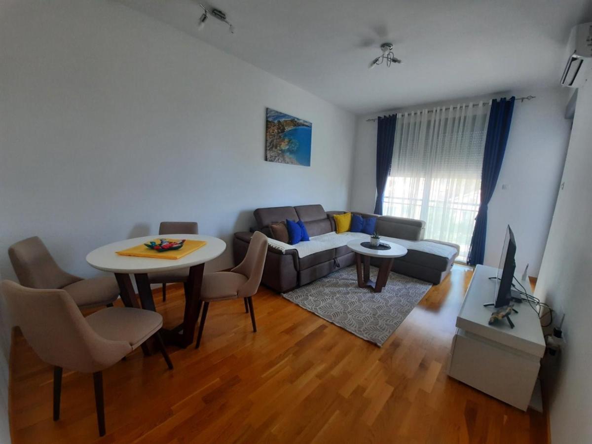 Lux Apartment Talija Budva Exteriör bild